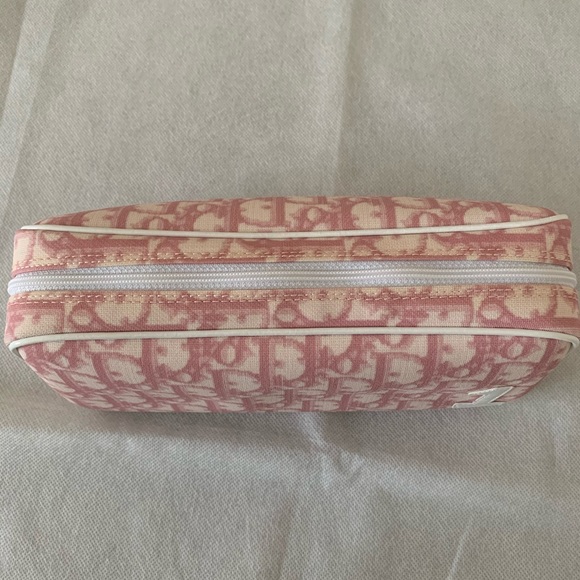 Authentic Dior Cosmetic Clutch Bag (New) - Picture 4 of 9